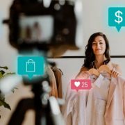 Mejora la experiencia de compra con live commerce y geomarketing