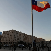 OCDE eleva estimación de crecimiento de economía chilena para este año