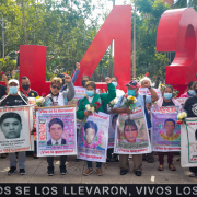 Renuncia de fiscal del caso Ayotzinapa evidencia injerencia de la FGR en investigación: Centro Prodh