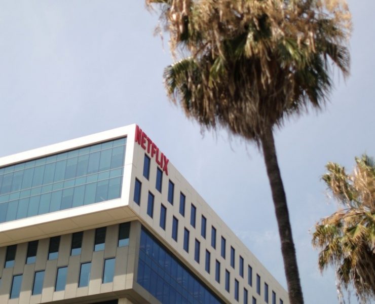 Acciones de Netflix suben más de 5% tras presentar su nuevo paquete con anuncios