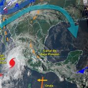 Huracán Roslyn se fortalece a categoría 4 en su avance hacia Nayarit