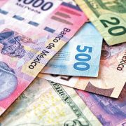 Peso sube en la apertura tras sólido reporte de empleo de EU y dato de inflación en México