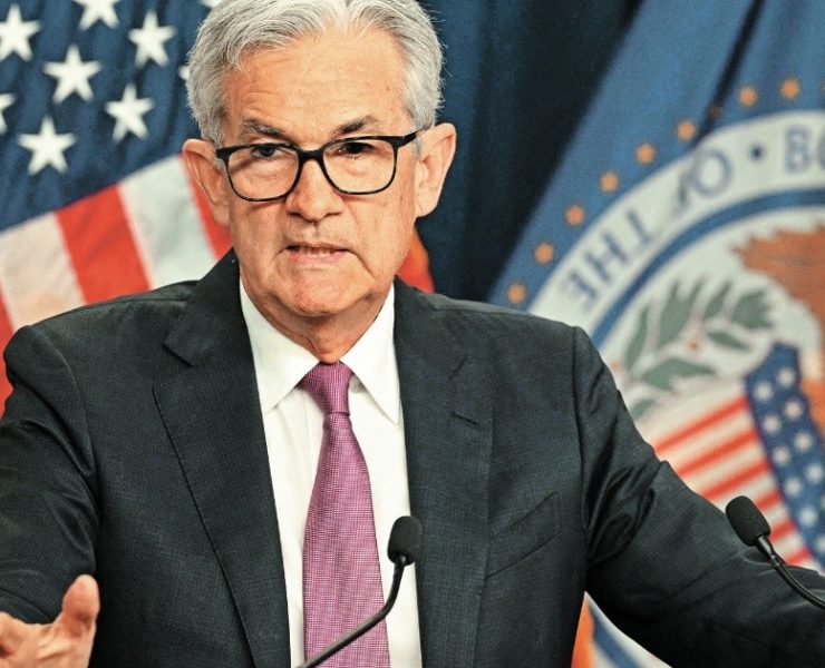La Fed podría moderar el alza de tasas en diciembre pero mantendría tipos altos: Powell