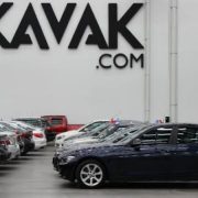 La startup mexicana Kavak despide personal y reduce gastos