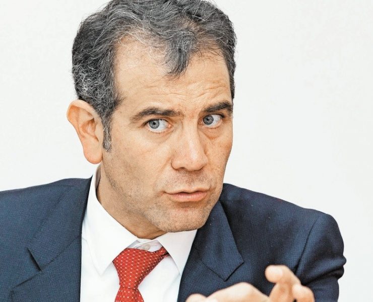 Lorenzo Córdova llama a la defensa del INE