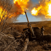 Más de seis millones de hogares en Ucrania quedaron sin luz por bombardeos rusos