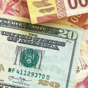 Peso mexicano se deprecia por dudas sobre los aumentos de tasas en EU
