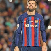 Piqué se retira a tiempo para evitar los problemas