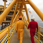 Precios del petróleo repuntan 2% al inicio de noviembre