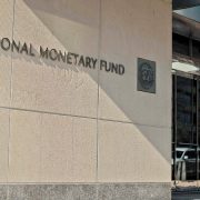 Región de las Américas enfrenta tres shocks en su economía: FMI