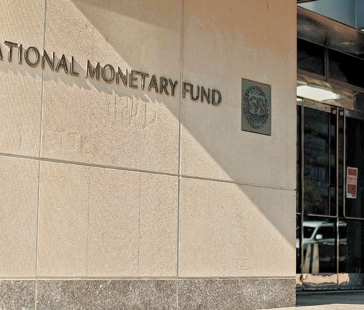 Argentina consuma apretón fiscal para cumplir con el FMI