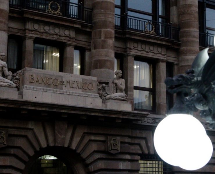 Banxico sube 50 puntos base su tasa de interés a un nivel de 10.5%