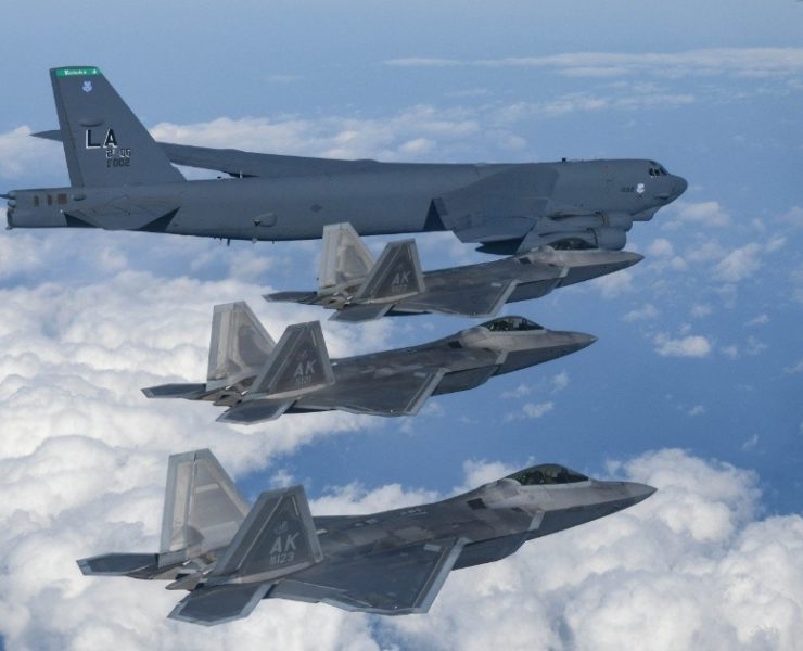 Ejército de EU dice que un avión chino se acercó a menos de seis metros de una de sus naves