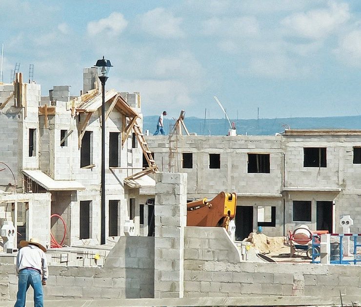 El uso de espacios públicos para reducir el déficit habitacional, un método que sugiere el BID para aplicar en América Latina