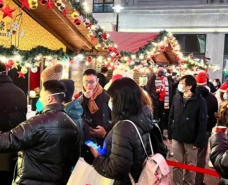 Hong Kong planea reabrir su frontera con China a mediados de enero, pese a repunte de contagios de Covid-19