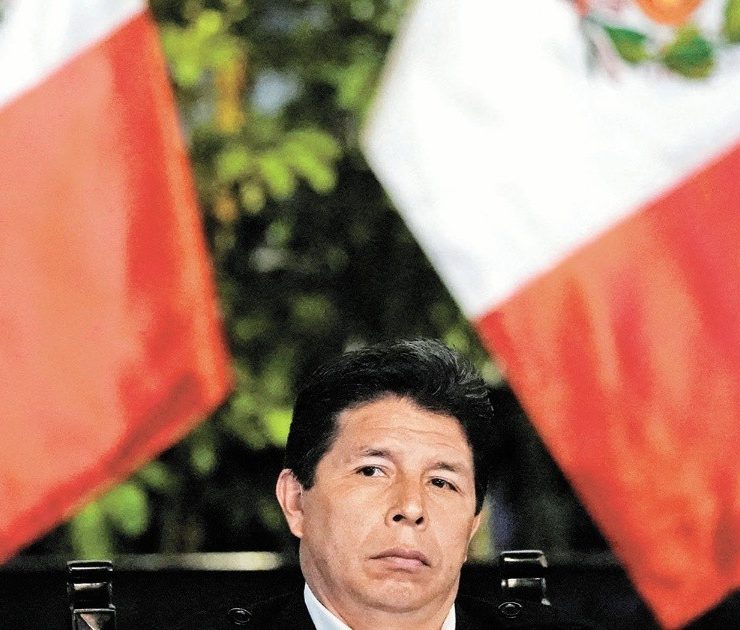 Justicia de Perú decide si mantiene preso a expresidente Castillo