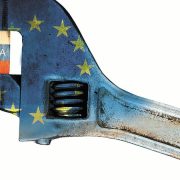 La UE acuerda imponer un precio tope de 60 dólares al barril de petróleo ruso