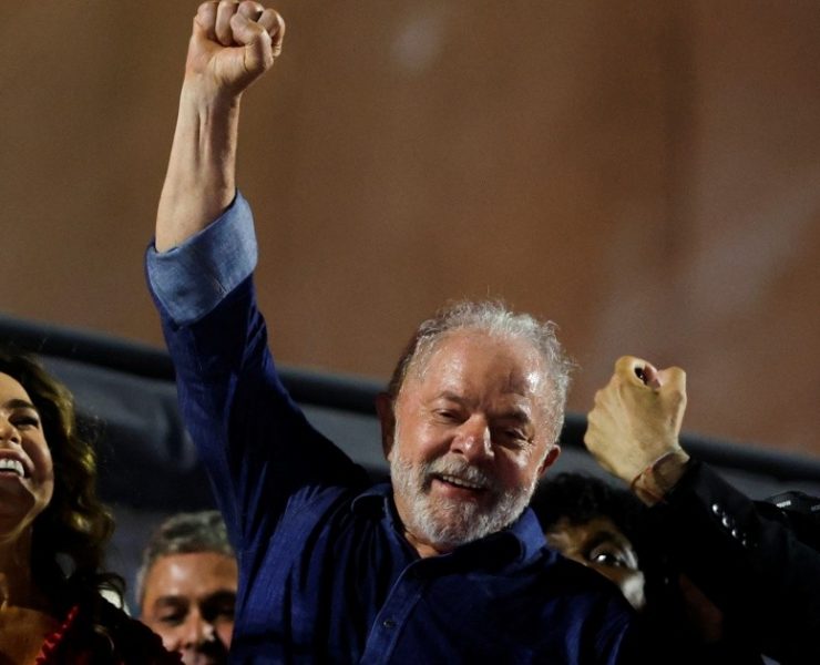 Lula se reunirá con Biden tras asumir la presidencia de Brasil