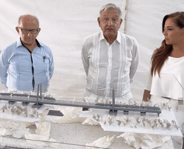 AMLO presenta puente atirantado del Tren Maya