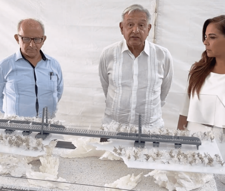 AMLO presenta puente atirantado del Tren Maya