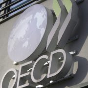 Impuesto global para empresas generaría más de 200,000 millones de dólares de ingresos al año: OCDE