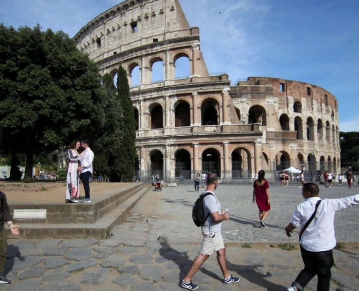 La economía de Italia se contrajo 0.1% en el cuarto trimestre; aumenta el temor a una recesión