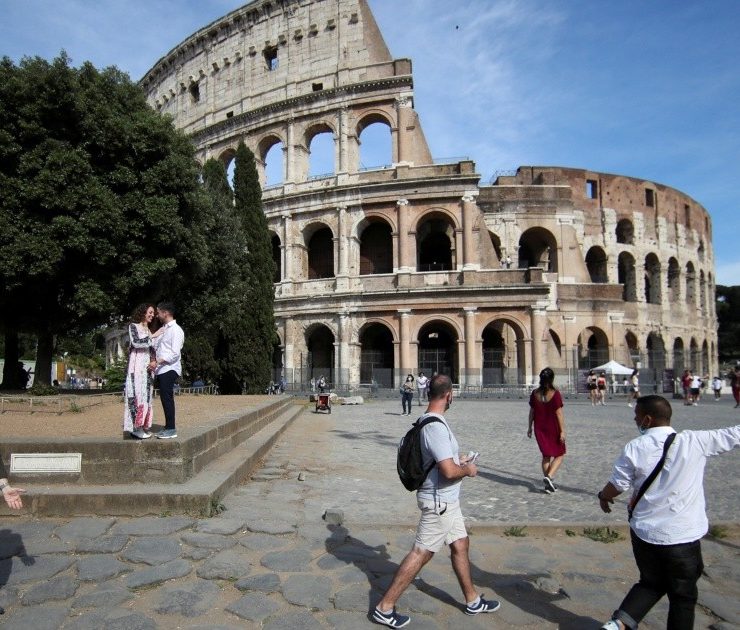 La economía de Italia se contrajo 0.1% en el cuarto trimestre; aumenta el temor a una recesión