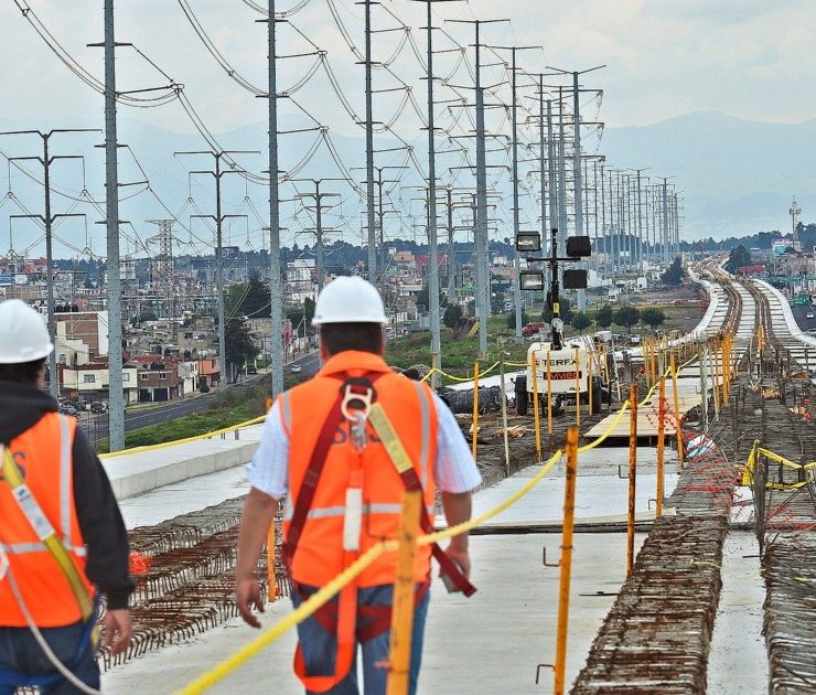 La industria encuentra oportunidades en obras civiles y el nearshoring