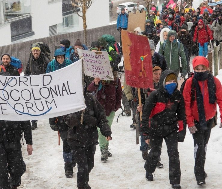 Recesión ensombrece la apertura del Foro Económico Mundial en Davos