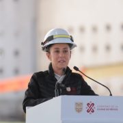 Sin interrumpir operaciones, las obras de rehabilitación en la Terminal 2 del Aeropuerto Internacional de la Ciudad de México concluirán en junio: Claudia Sheinbaum