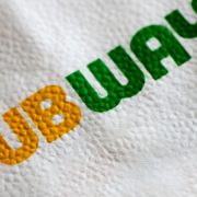 Subway podría ser el primer gigante en venta este 2023