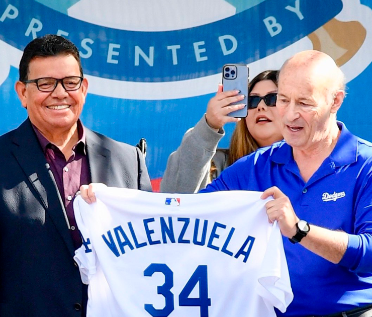 Angeles Dodgers retirarán la camiseta con número 34 en honor a Fernando Valenzuela