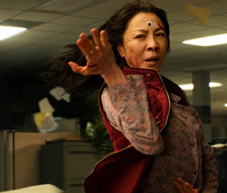 Cómo ‘Todo a la vez en todas partes’ homenajea a las películas de artes marciales