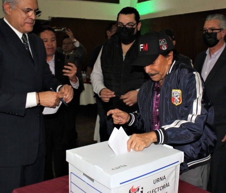 Congreso del Trabajo reelige a Reyes Soberanis como presidente por dos años más