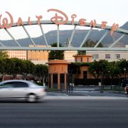 Disney recortará 7,000 empleos en todo el mundo como parte de reestructuración