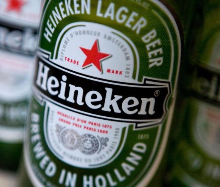 Heineken dice que espera retirarse de Rusia en 2023