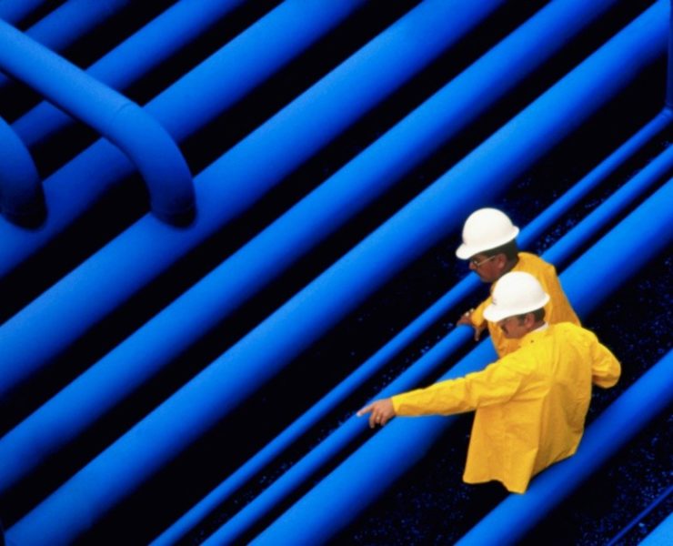 Los grupos aliados de las grandes petroleras gastaron miles de millones en publicidad y grupos de presión para mantener el negocio de los combustibles fósiles