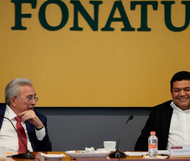 Rocha se reúne con Fonatur para dar seguimiento a la reorientación del proyecto Playa Espíritu