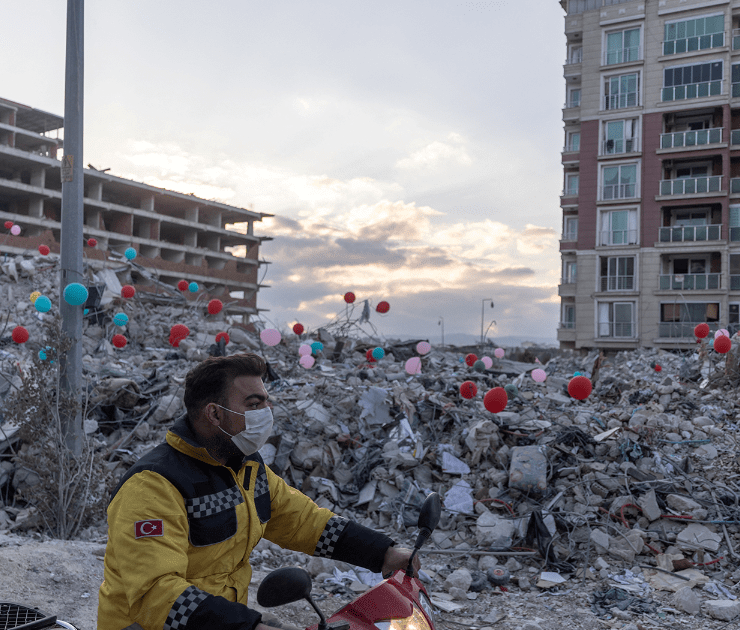 Turquía mantiene labores de rescate sólo en dos provincias tras terremoto