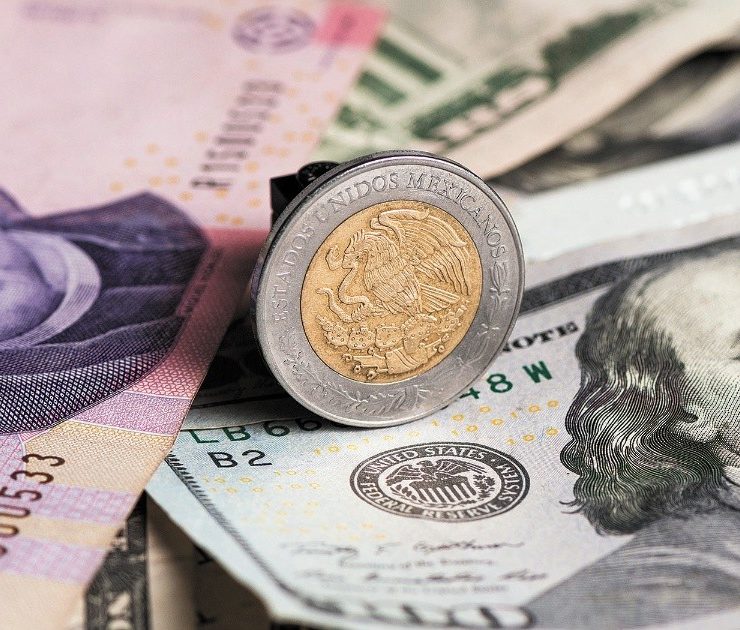 Peso mexicano recupera terreno; toca un mínimo de septiembre de 2017