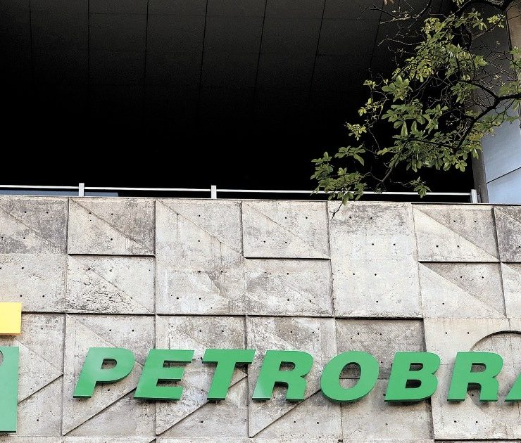Petrobras registra ganancias récord en 2022